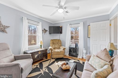 2550 Hillside Dr, Huntingtown MD 20639-9409 exterior