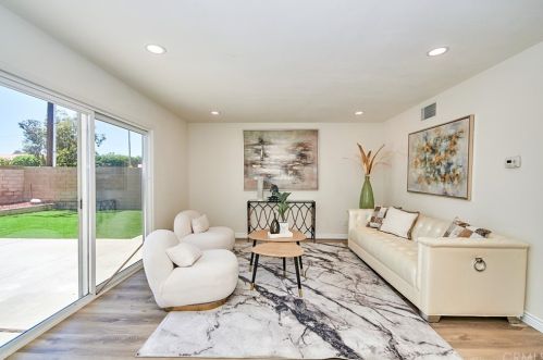 17522 Medford Ave, Tustin CA  92780-1922 exterior