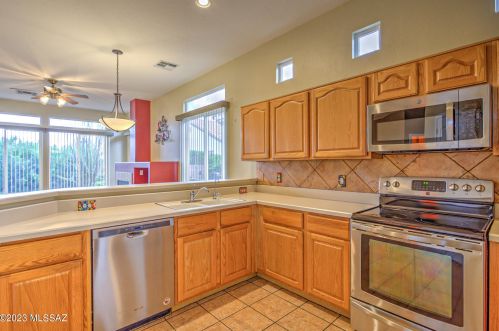 295 Continental Vis Pl, Green Valley AZ 85614-1457 exterior