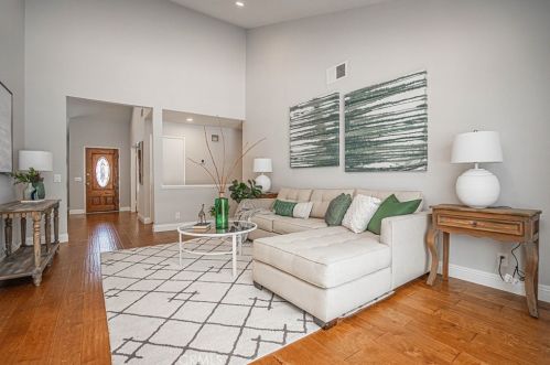 1301 Eltham Pl, Fullerton CA 92833-2021 exterior