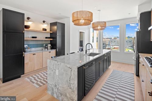 1613 2nd St, Philadelphia PA 19122 exterior