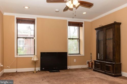 2433 Camac St, Philadelphia PA 19148-3510 exterior