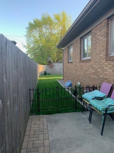 1004 Marion St, Joliet IL 60436-1431 exterior