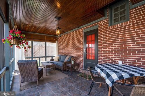 9409 Garwood St, Silver Spring MD 20901-2940 exterior