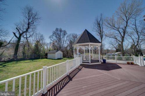 15529 Holly Grove Rd, Silver Spring MD 20905-3815 exterior