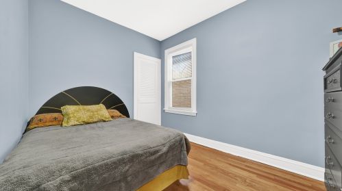 5717 Whipple St, Chicago IL  60629-2432 exterior