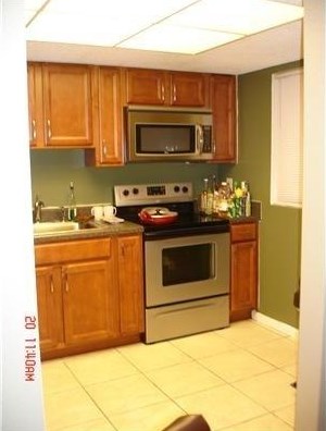 1564 Royal Green Cir, Fort Pierce, FL 34952-7624