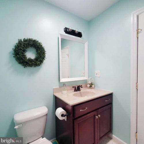 295 Fenwick Rd, Pilesgrove NJ exterior