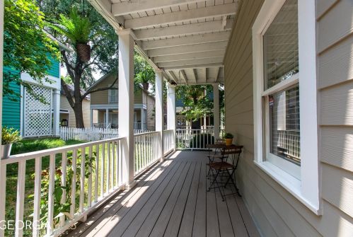 336 Glenwood Ave, Atlanta GA  30312-3133 exterior