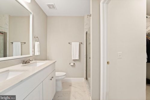 106 Ingle Pl, Alexandria VA 22304-7600 exterior