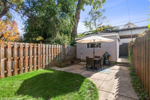 2163 Leland Ave, Chicago IL 60625-1528 exterior