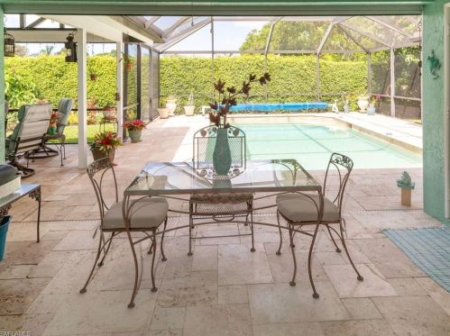 2309 Kings Lk Blvd, Naples FL 34112-5306 exterior