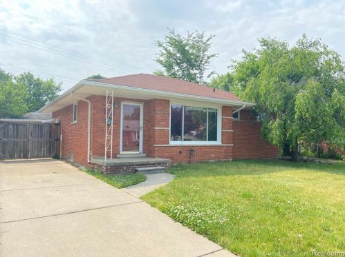 8387 Colonial St, Dearborn Heights MI  48127-1376 exterior