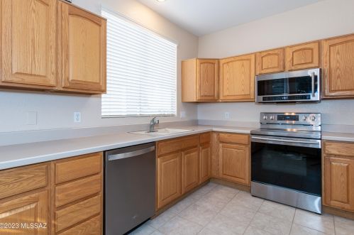 7655 Summer Scene Dr, Tucson AZ  85743-5184 exterior