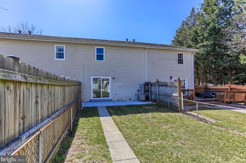 202 Georgetown Cir, Hanover PA 17331-2363 exterior