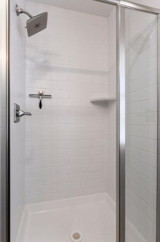 799 Ashley Dr, Chaska MN 55318-1540 exterior