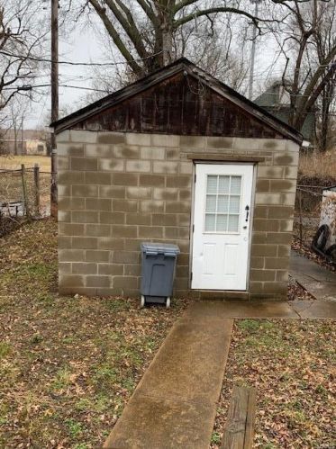 3119 Rolla Pl, Saint Louis MO 63115-3208 exterior