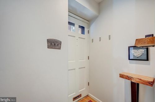 832 Kater St, Philadelphia PA 19147-2012 exterior