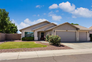 3045 Horsham Dr, Phoenix, AZ 85027-2327