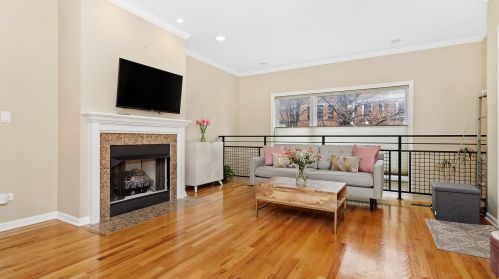 6604 Kimbark Ave, Chicago, IL 60637-4579