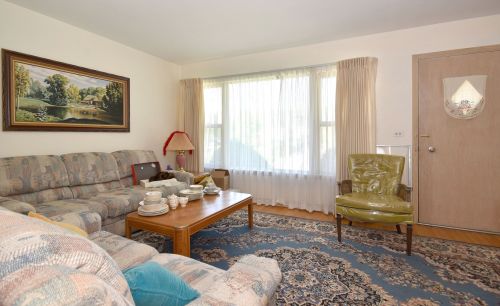 7517 Myrtle Ave, Chicago IL 60631-1835 exterior