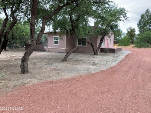 10700 Tanque Verde Rd, Tucson AZ 85749-9611 exterior