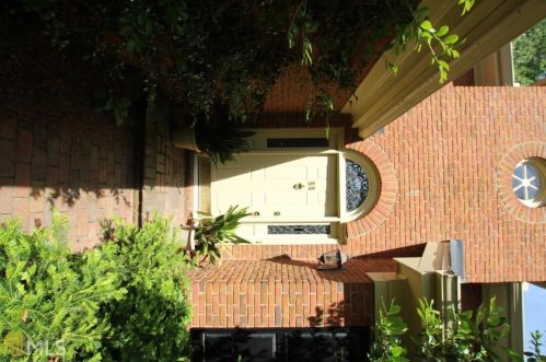 55 Ivy Chase, Atlanta, GA 30342-4500