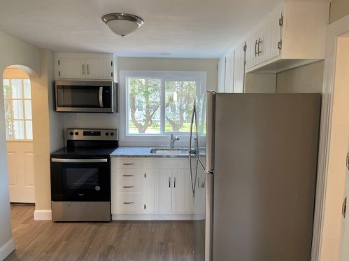 2 Colony Ln, Worcester MA  01612-1426 exterior