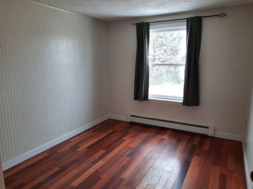 75 Puritan Rd, Springfield MA 01119-2953 exterior