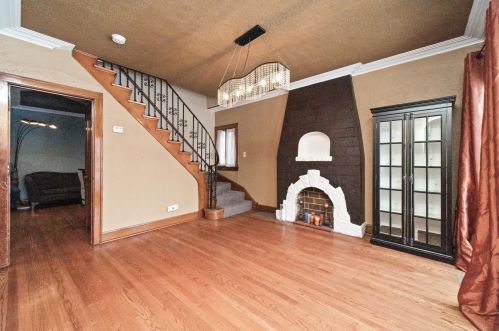 2019 19 Ave, Broadview IL 60153-1723 exterior