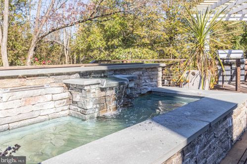 1593 Wrightstown Rd, Upper Makefield PA 18940-2814 exterior