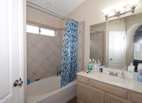 5628 42nd St, Phoenix AZ 85032-2267 exterior