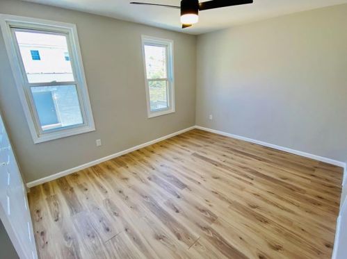 5534 Camelia St, Pittsburgh PA  15201-2213 exterior