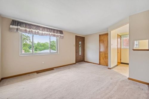 3328 Recker Dr, Pittsburgh PA 15227-4248 exterior