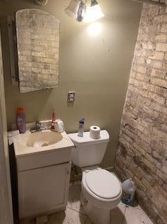 1252 45, Milwaukee WI 53210-2403 exterior