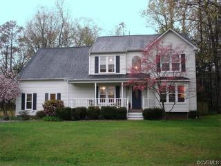 4006 Hamlin Ter, Chester, VA 23831-1284