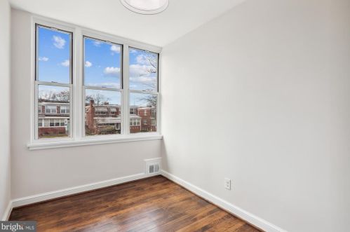 4963 12 St, Washington DC 20003-1414 exterior