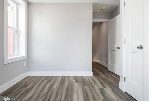 2418 4th St, Philadelphia PA  19148-3905 exterior