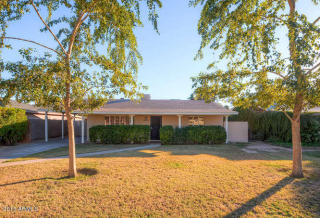 2111 Clarendon Ave, Phoenix AZ  85033-4122 exterior