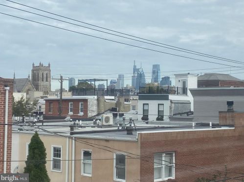 1513 2nd St, Philadelphia PA 19122-2602 exterior