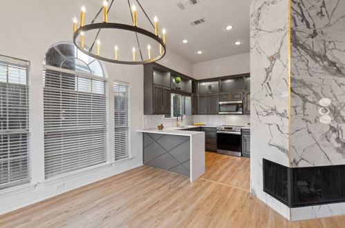 100 Cumberland Pl, Irving, TX 75063-4563