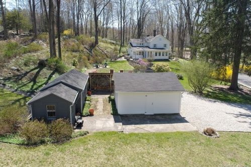 20 Blackman Rd, Ridgefield CT  06877-4204 exterior