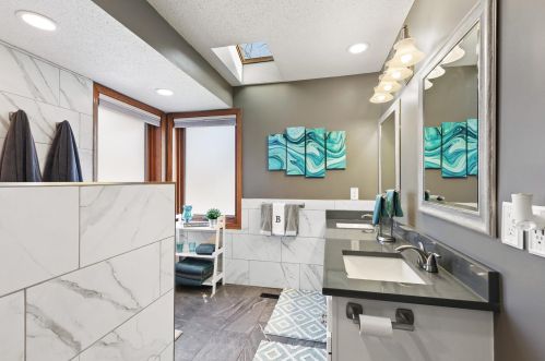 7853 131 St, Saint Paul MN 55124-9703 exterior