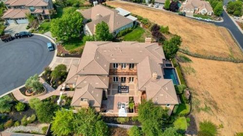 236 Socrates Pl, Folsom CA 95762-3957 exterior