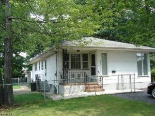 242 Lexington Blvd, Clark NJ  07066-1426 exterior