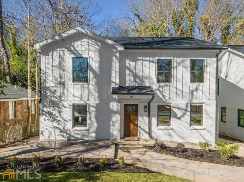 681 Ferris St, Atlanta, GA 30310-2263