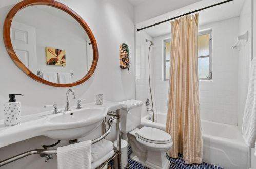 1330 27 Ave, Boynton Beach FL 33435-7529 exterior