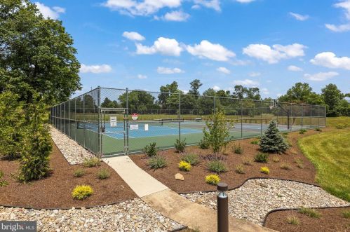 50 Danielle Ct, Trenton NJ  08648-1451 exterior