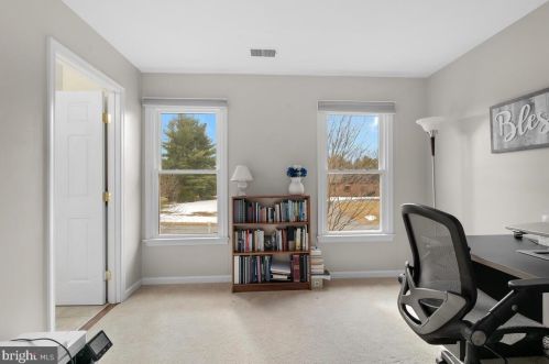 2 Granby Ct, Rockville MD 20855-1406 exterior