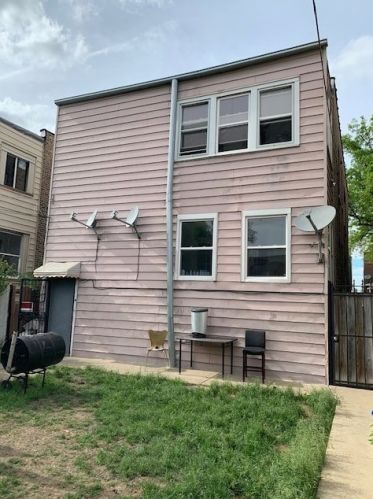 4321 Thomas St, Chicago IL  60651-3405 exterior